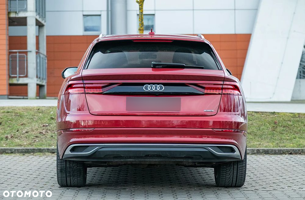 Audi Q8 - 9