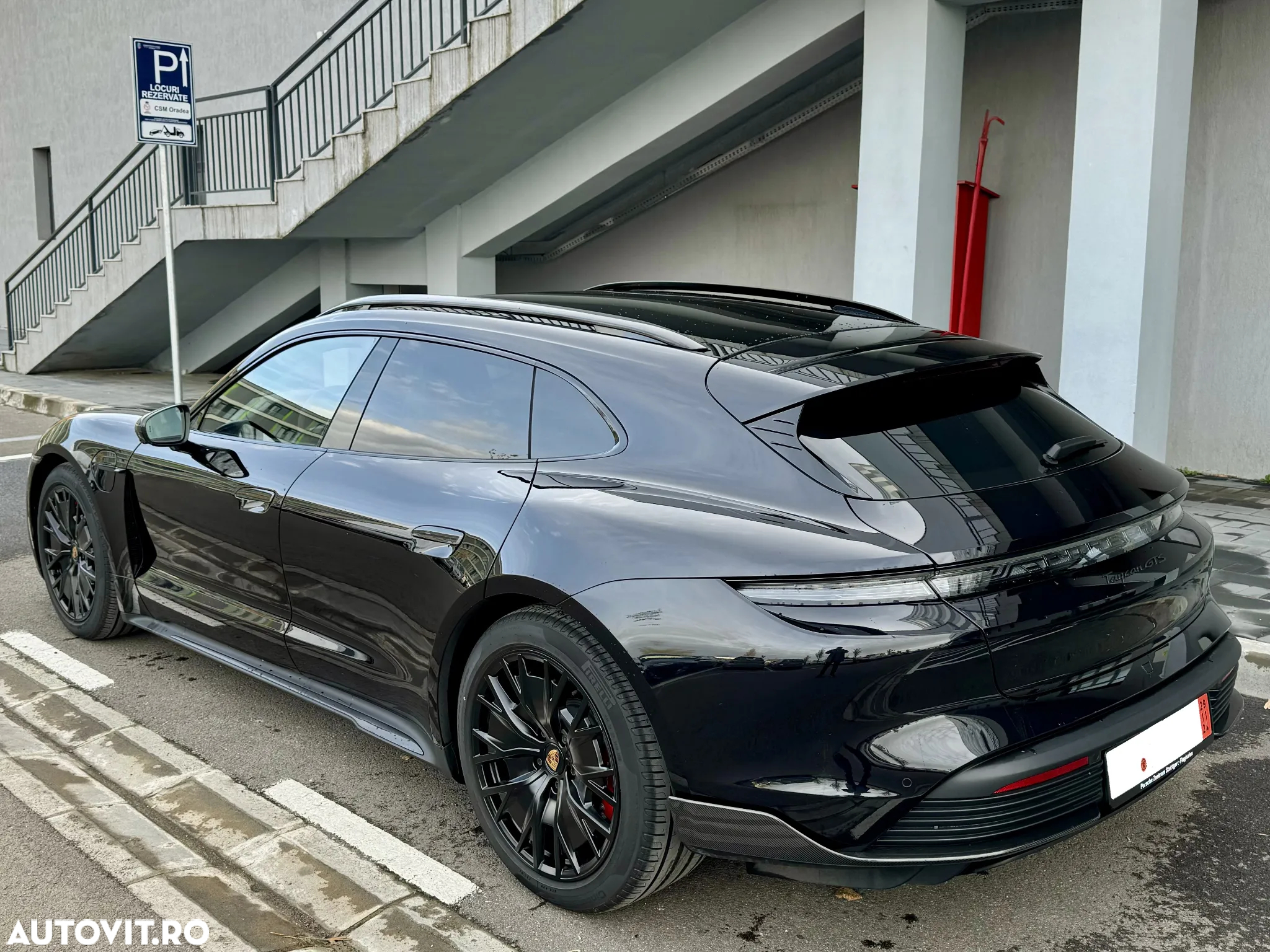 Porsche Taycan - 3