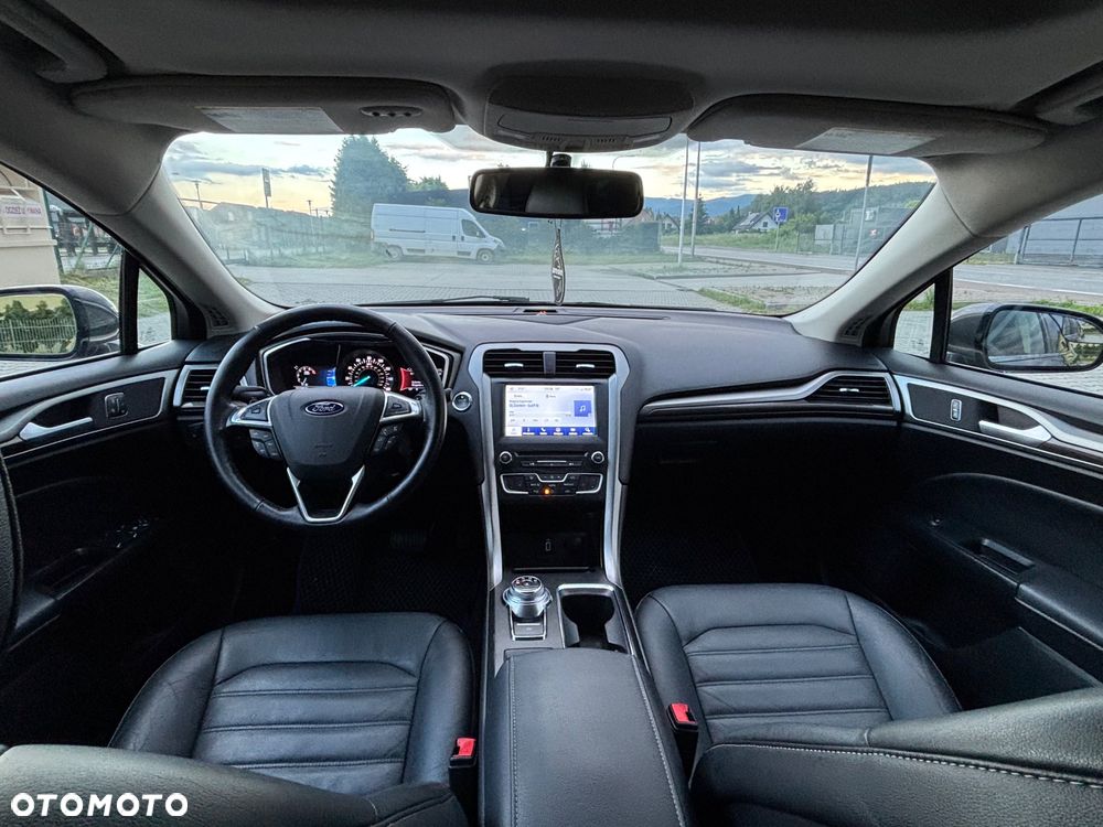 Ford Fusion 2.0 EcoBoost Titanium - 8