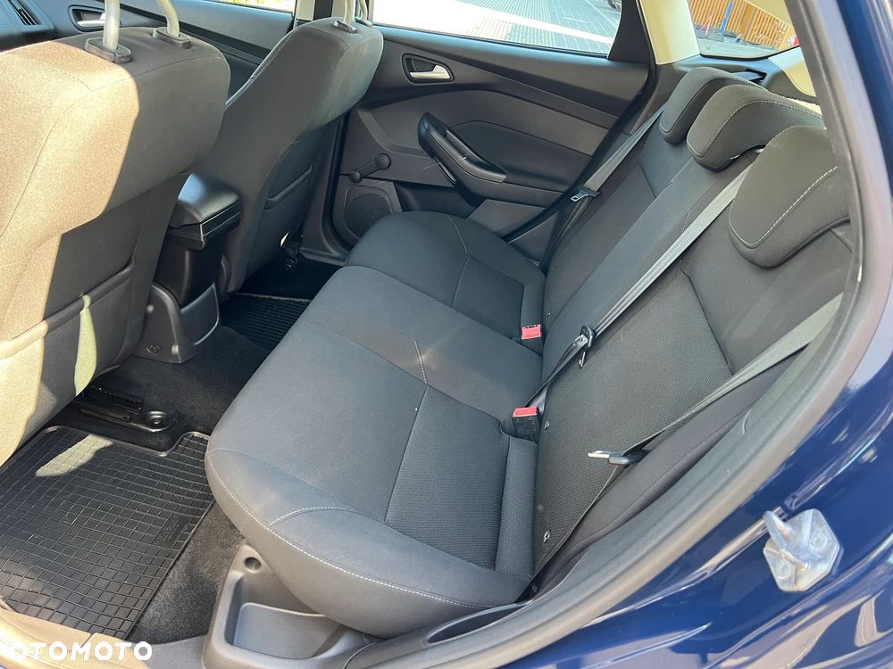 Ford Focus - 24