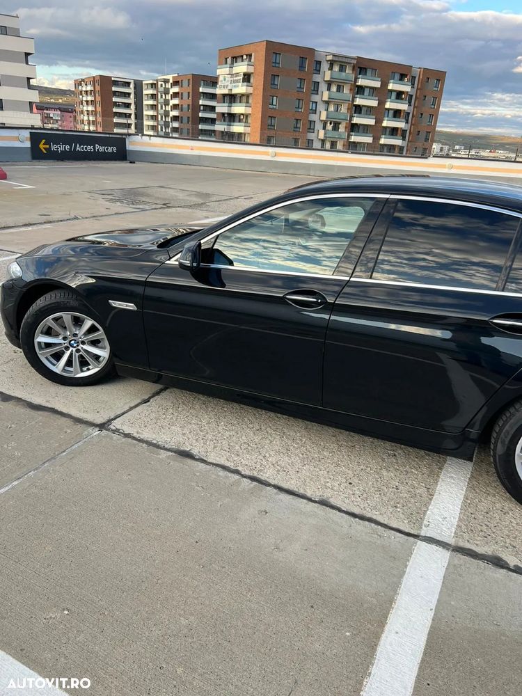 BMW Seria 5 520d AT - 9