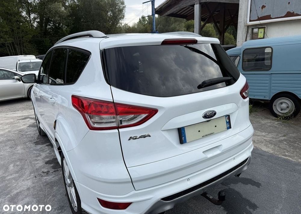 Ford Kuga 2.0 TDCi 2x4 ST-Line - 9
