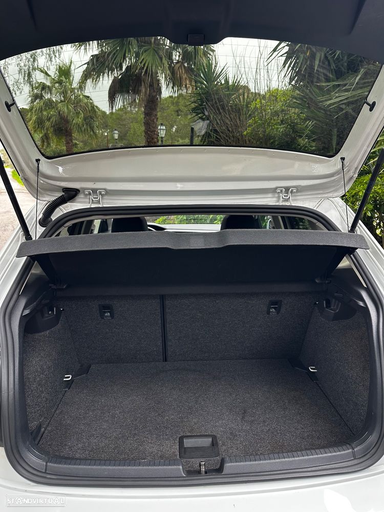 VW Polo 1.6 TDI Highline - 26