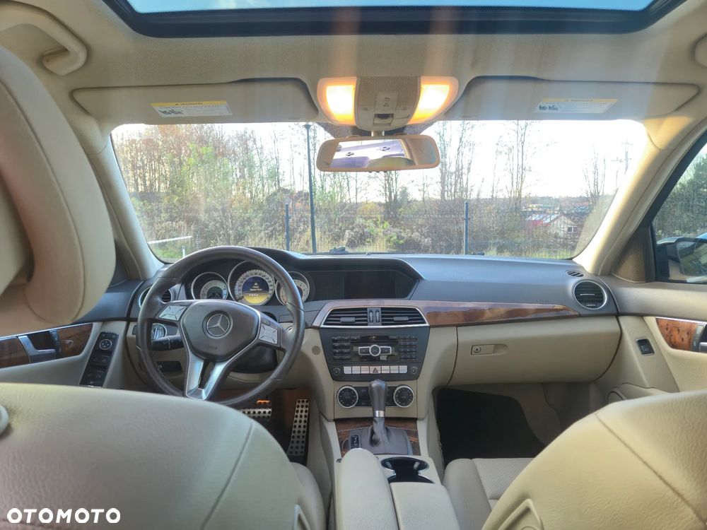 Mercedes-Benz Klasa C 250 (BlueEFFICIENCY) 7G-TRONIC - 27