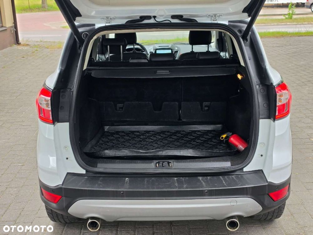 Ford Kuga - 39
