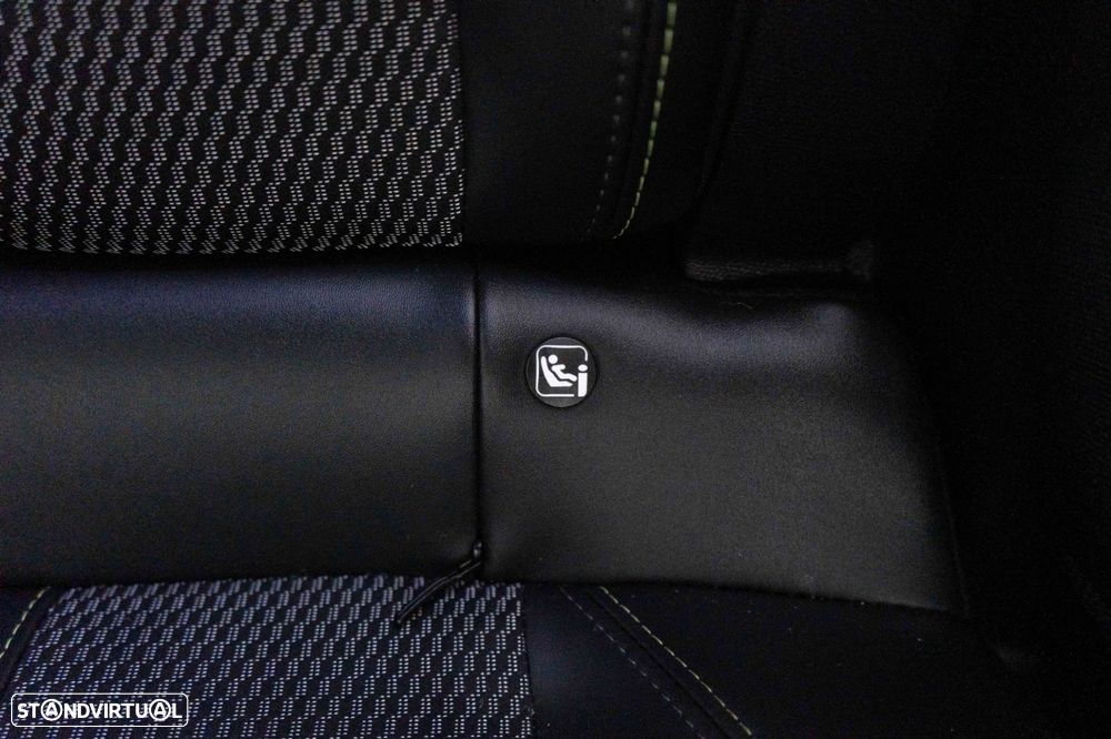 Peugeot 2008 1.2 PureTech GT EAT8 - 12