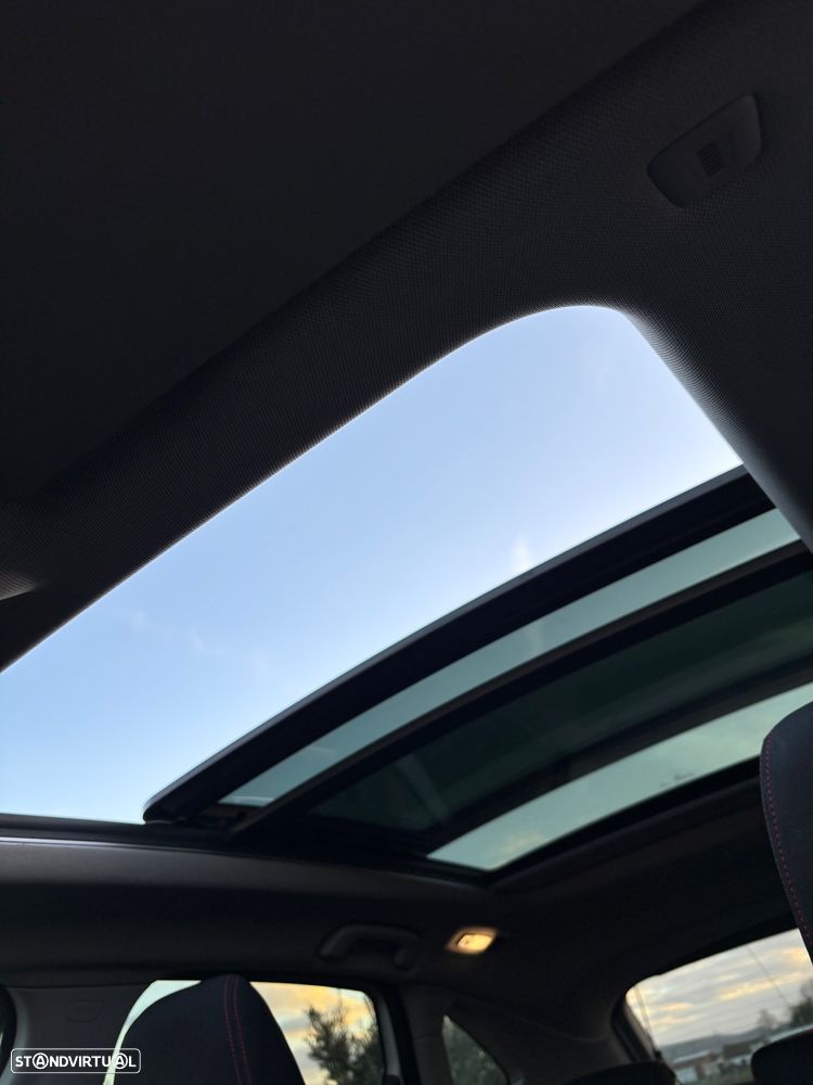 BMW 218 Active Tourer d Line Sport - 18