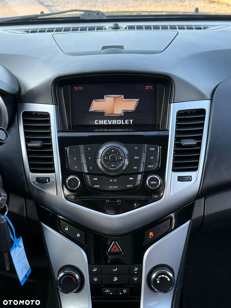 Chevrolet Cruze 1.8 LS MY11 - 30