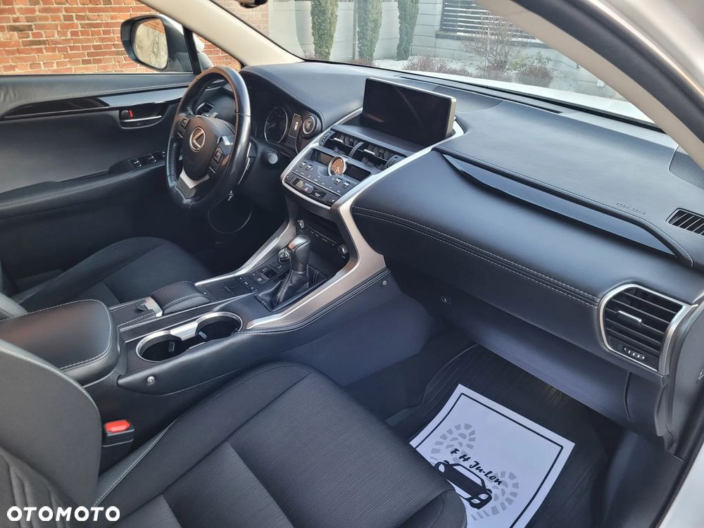 Lexus NX 300 Business Edition AWD - 16