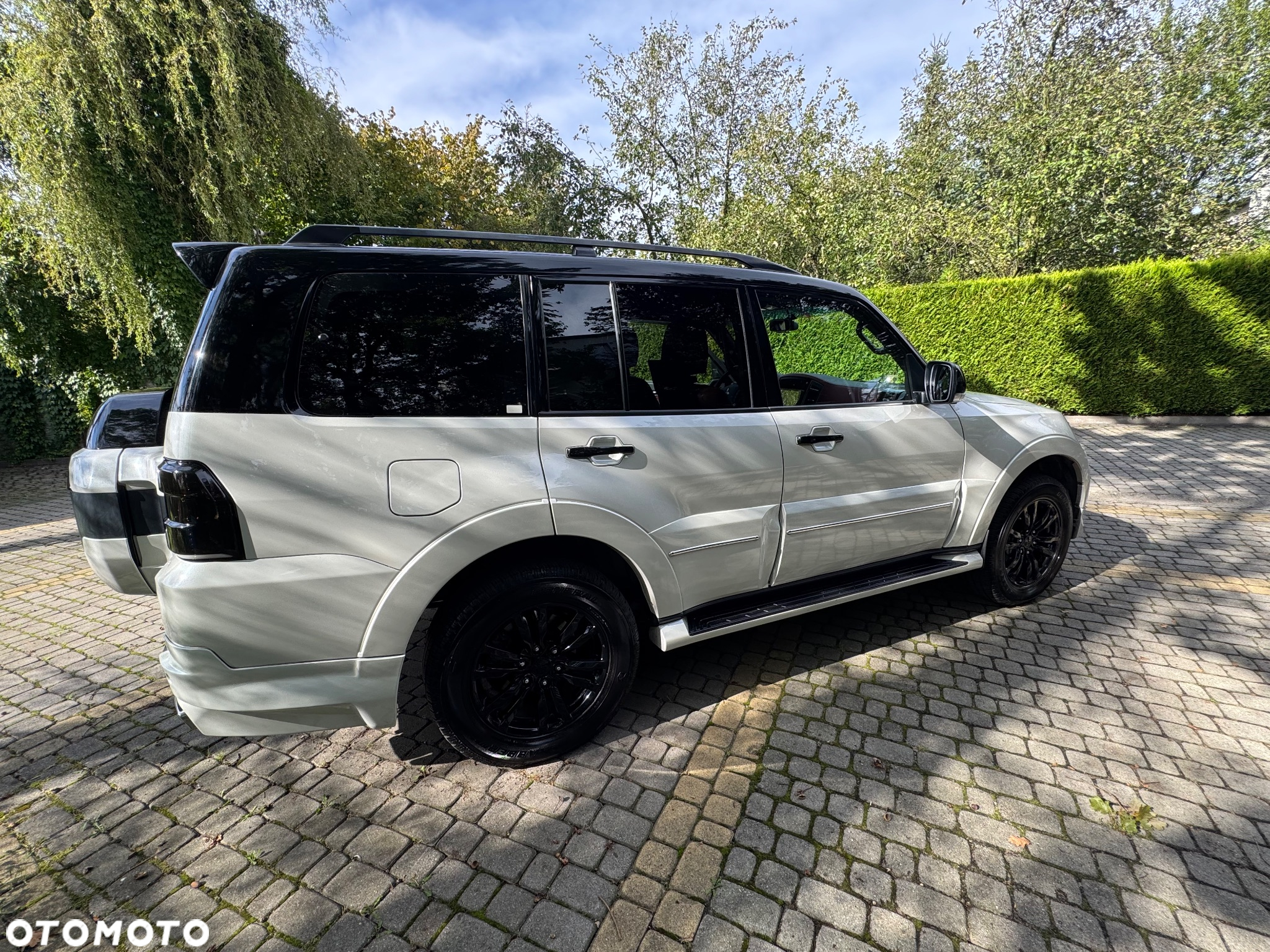 Mitsubishi Pajero - 6