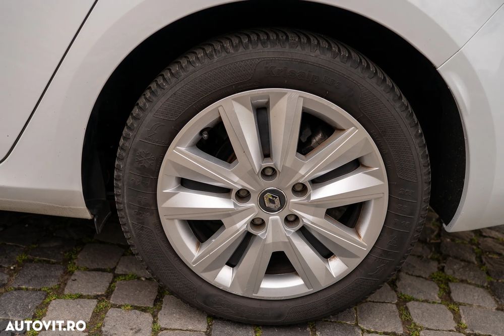 Renault Megane BLUE dCi 115 BUSINESS EDITION - 24