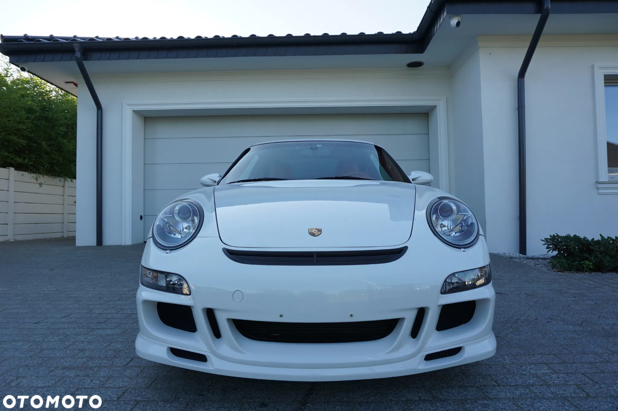 Porsche 911 Carrera 4 Tiptronic S - 2