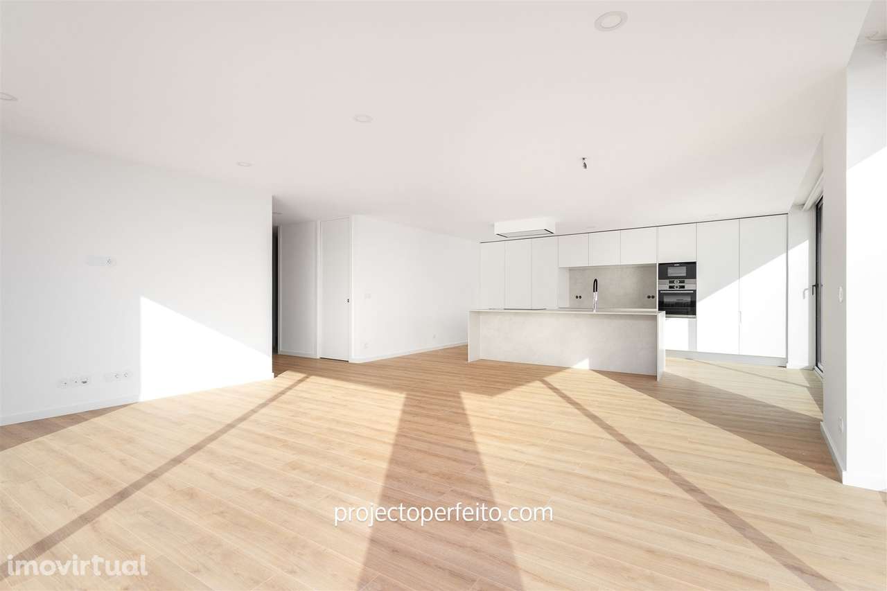 Penthouse de tipologia T4 com terraço de 160 metros quadrados. - Grande imagem: 3/33