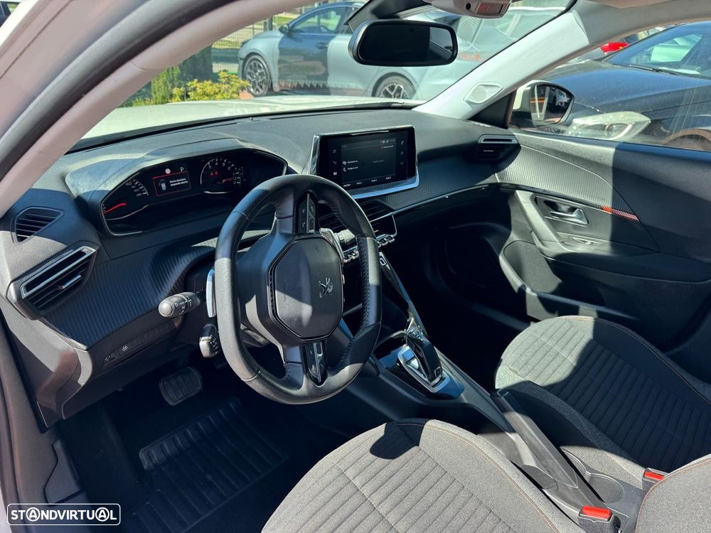 Peugeot 2008 1.2 PureTech Active Pack EAT8 - 18