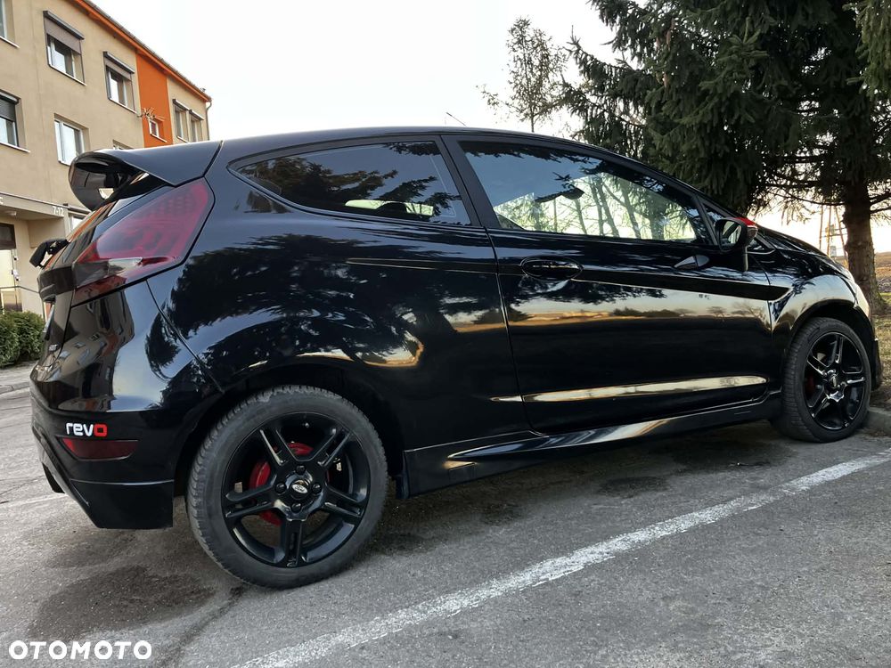 Ford Fiesta 1.4 Ghia - 4