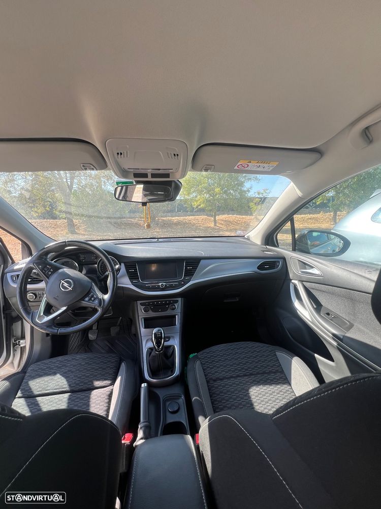 Opel Astra Sports Tourer - 6