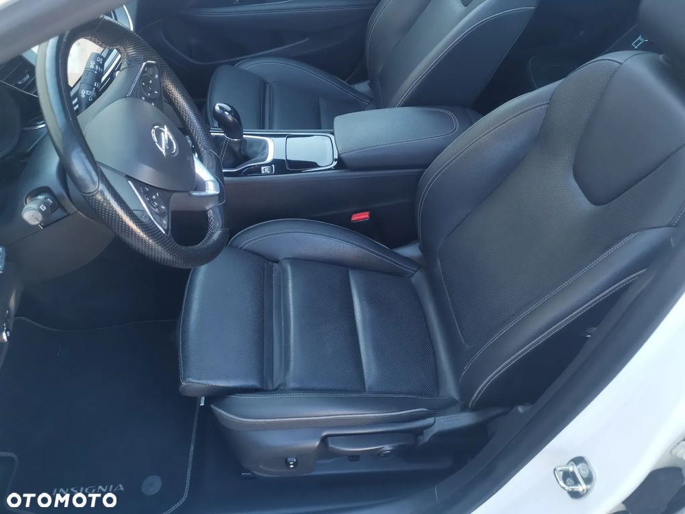 Opel Insignia Sports Tourer 2.0 Diesel Dynamic - 12
