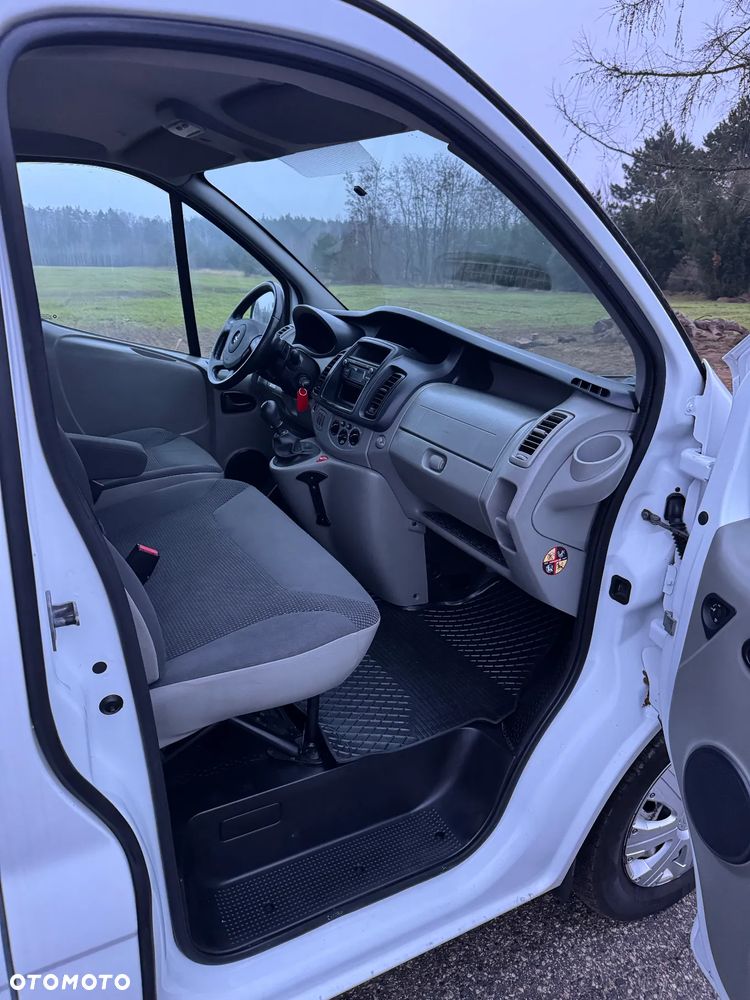 Opel VIVARO*6miejsc*KLIMA*2013 - 9