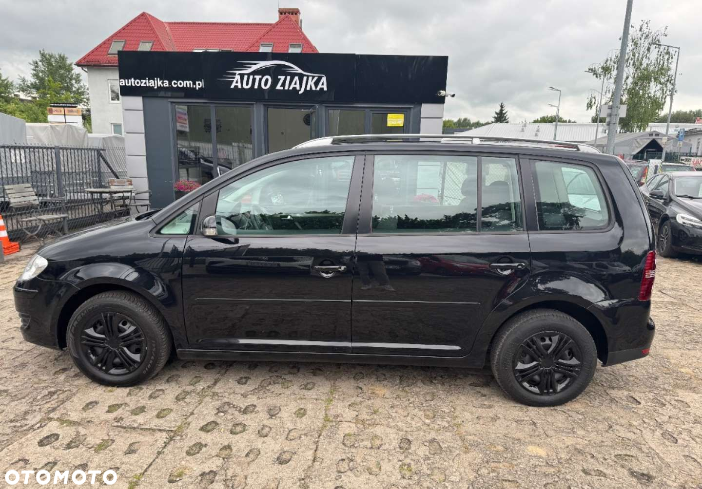 Volkswagen Touran - 9
