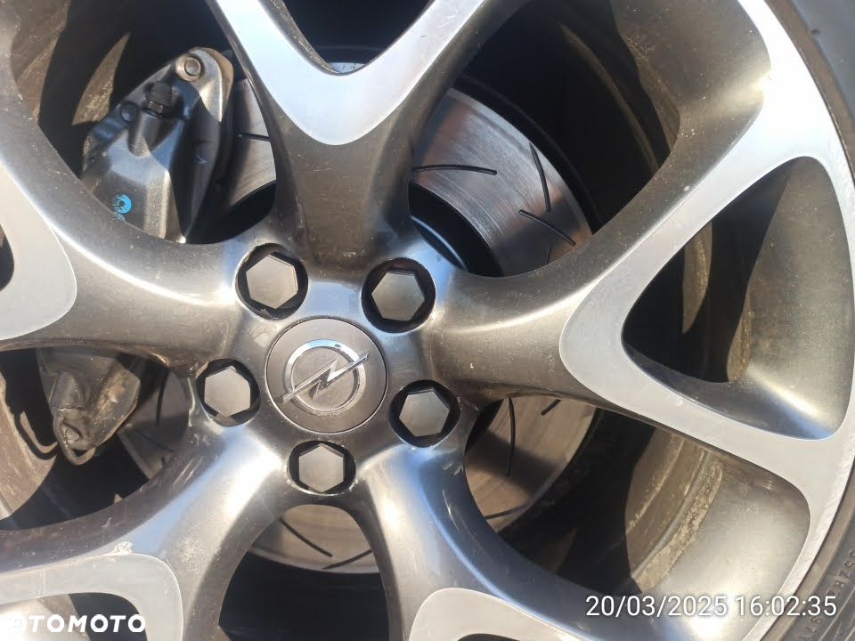 Opel Insignia - 19