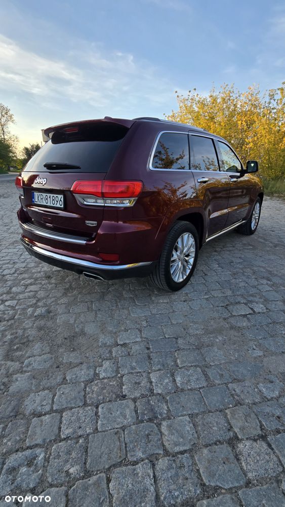 Jeep Grand Cherokee - 13