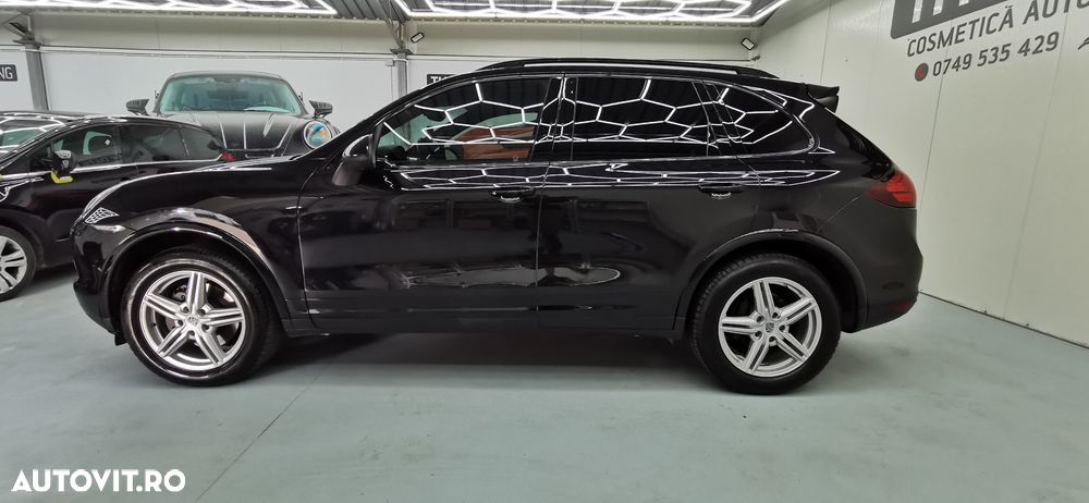 Porsche Cayenne - 17