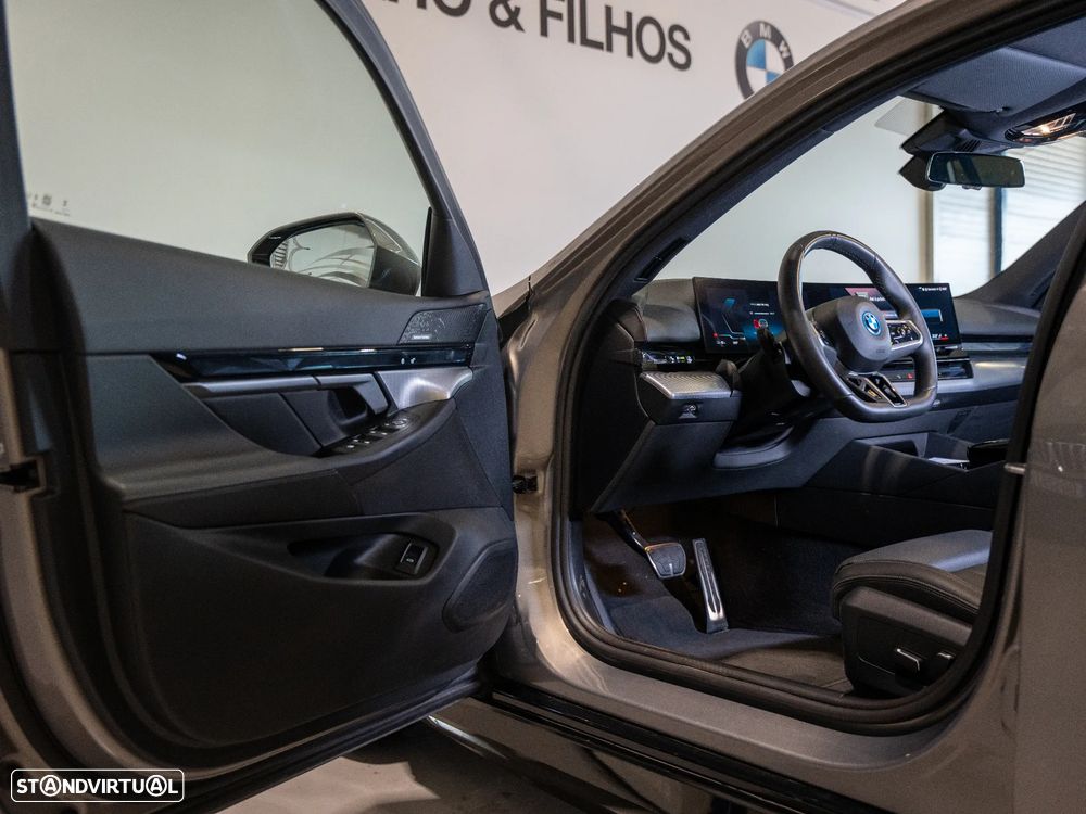 BMW i5 eDrive40 Pack Desportivo M Pro - 17