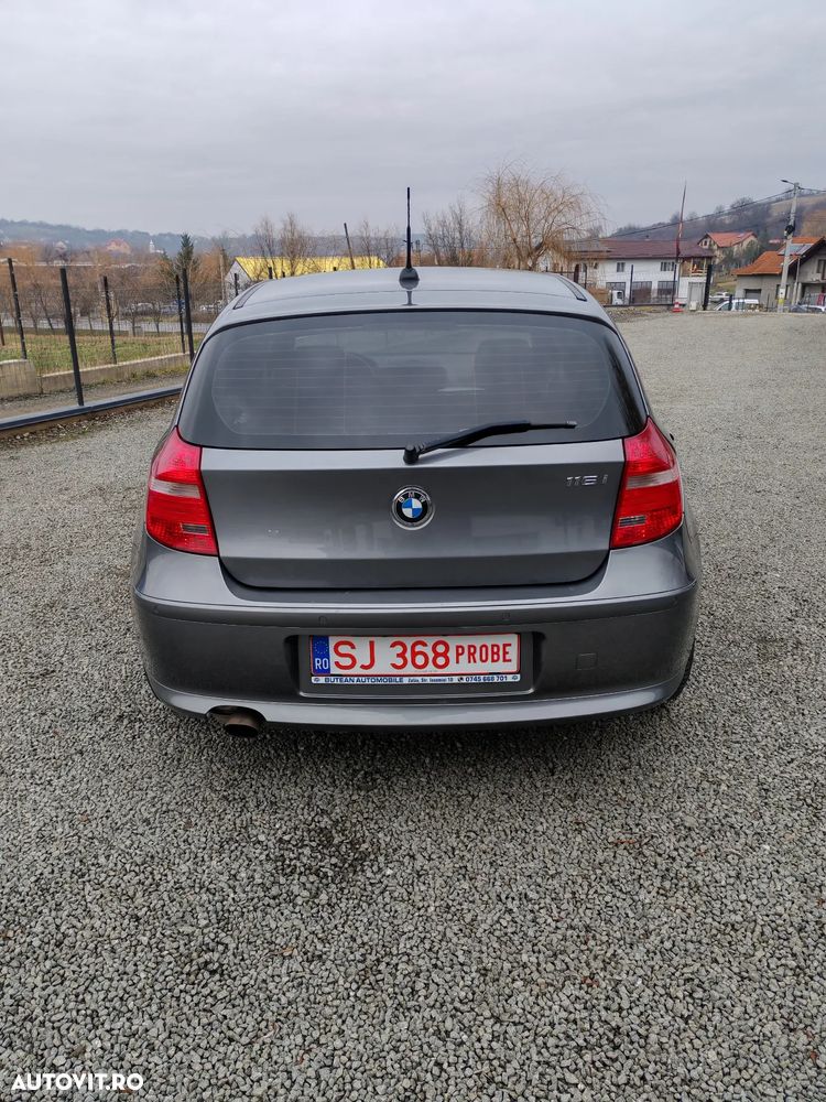 BMW Seria 1 116i - 4
