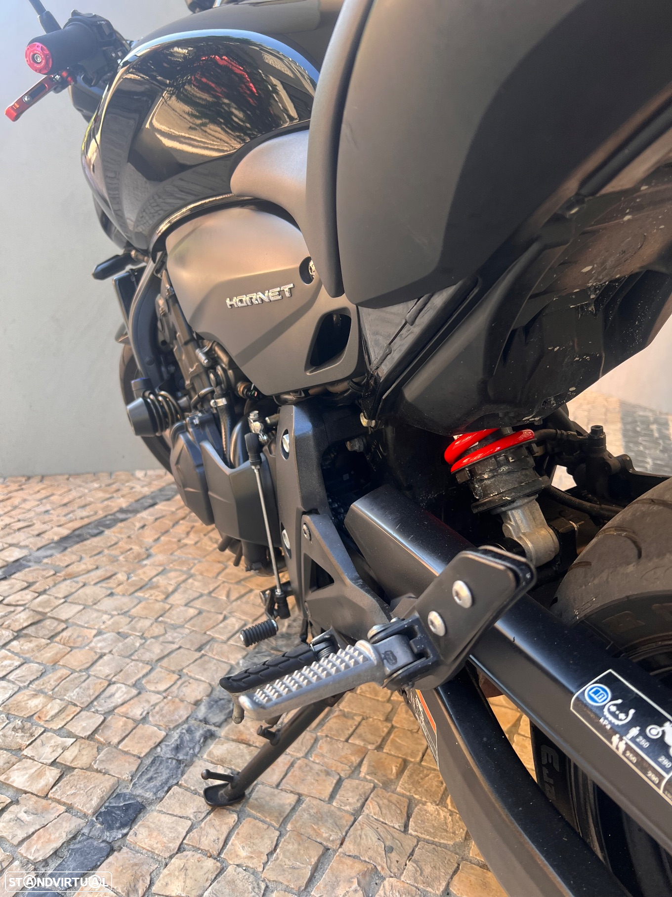 Honda CB Hornet - 4
