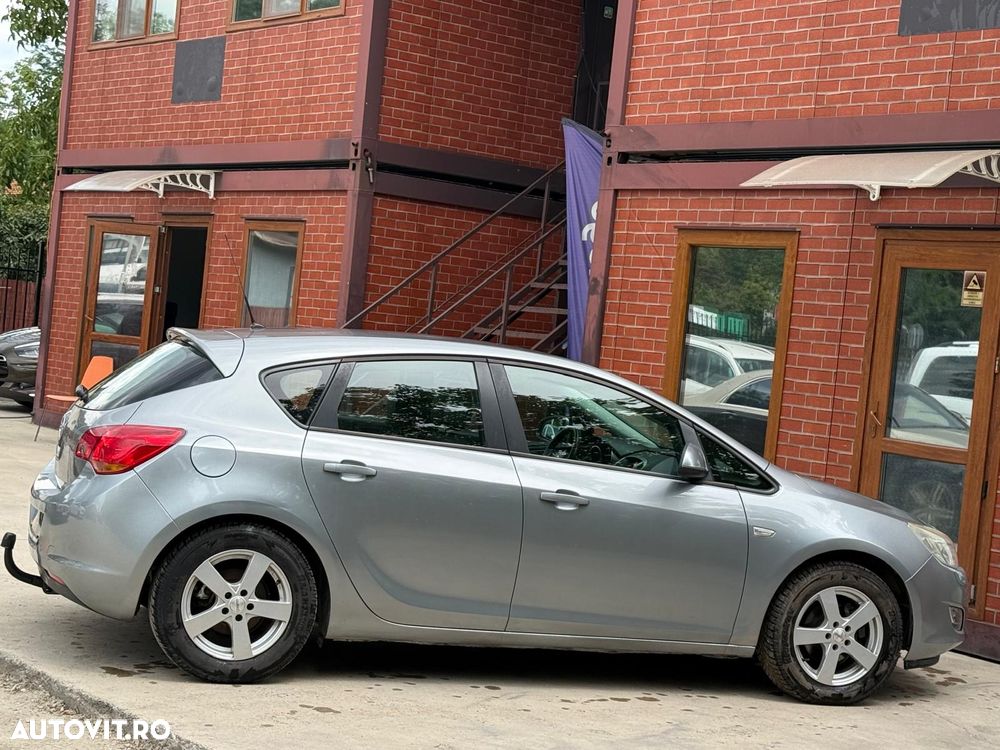 Opel Astra 1.6 Enjoy - 23