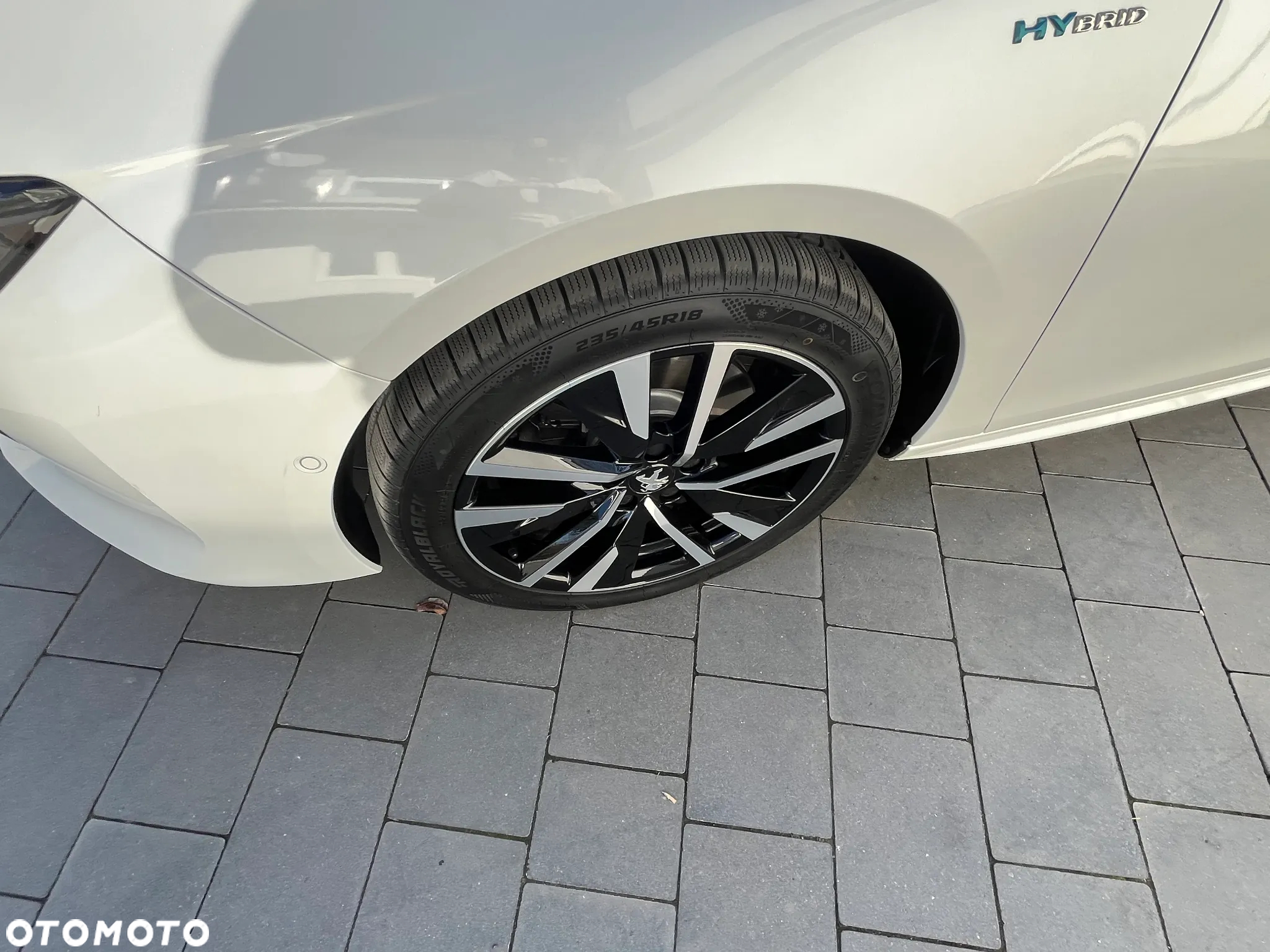 Peugeot 508 SW Plug-In Hybrid 225 e-EAT8 GT - 31