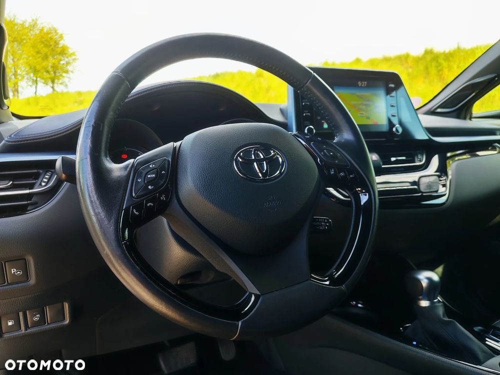Toyota C-HR 2.0 Hybrid Executive - 25