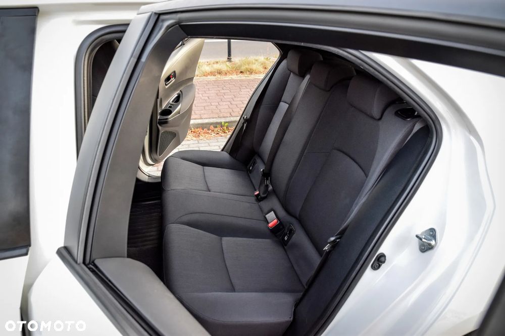 Toyota Corolla 1.8 Hybrid Active - 33