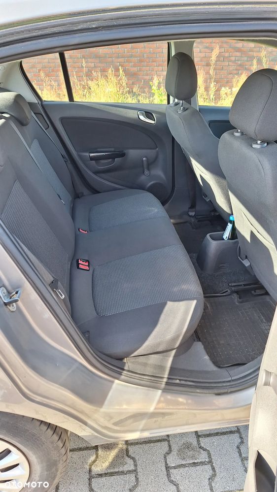 Opel Corsa - 13