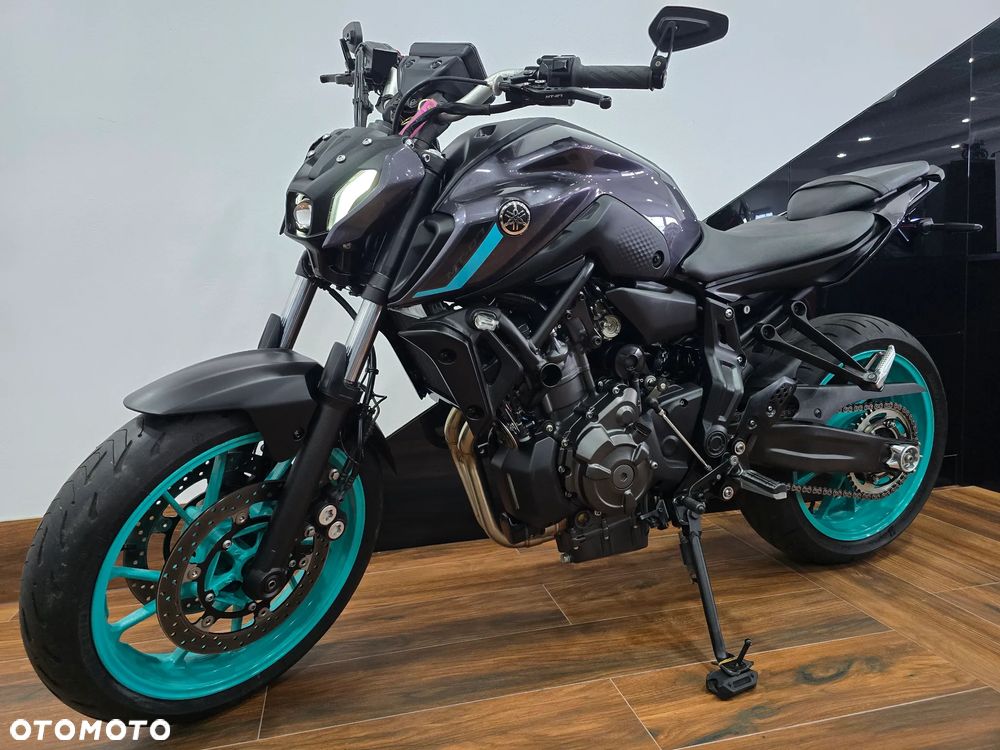 Yamaha MT - 6