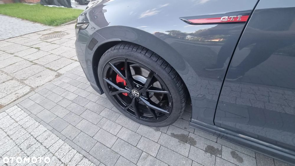 Volkswagen Golf 2.0 TSI OPF GTI - 2