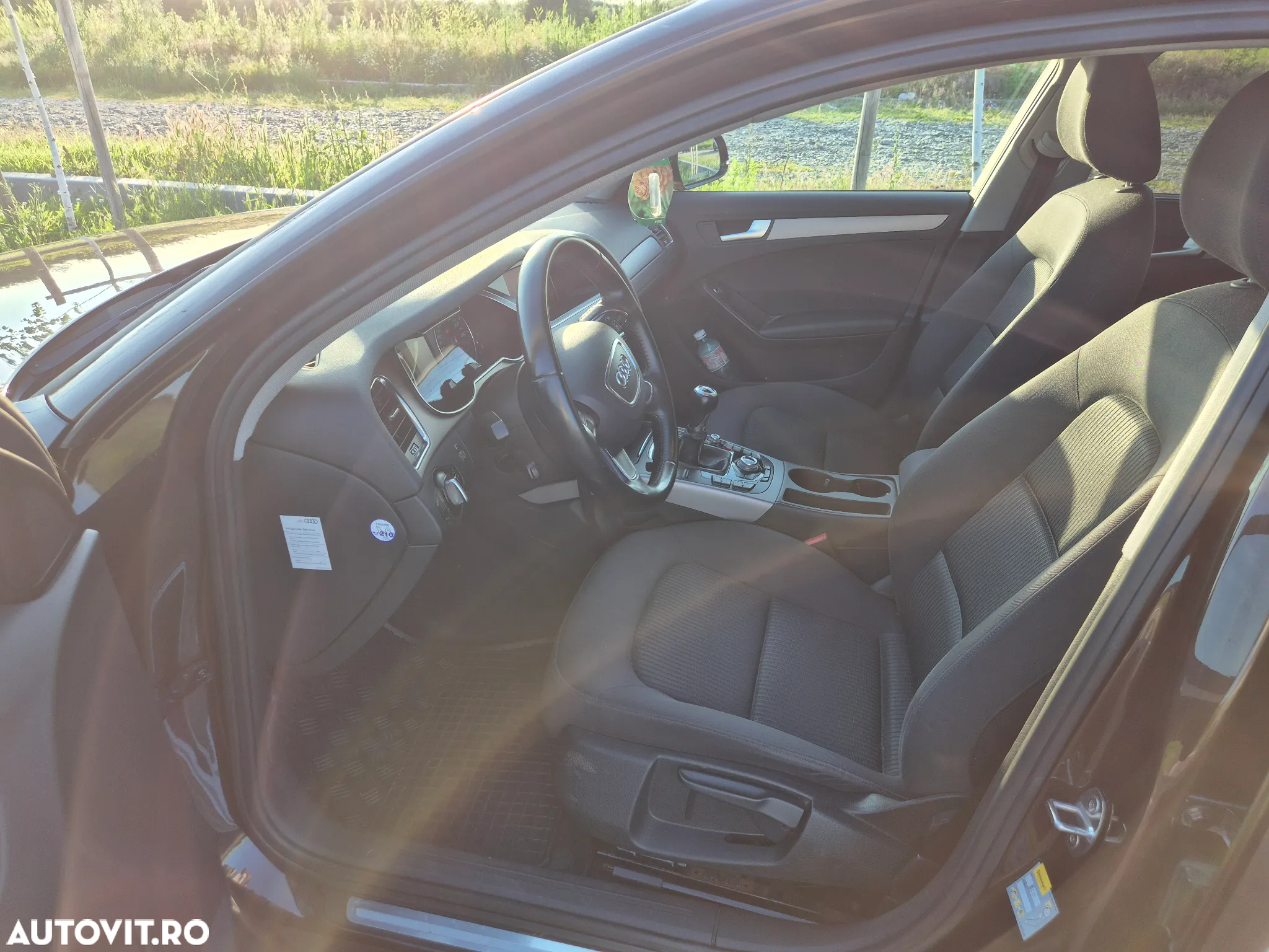 Audi A4 2.0 TDI Avant - 10