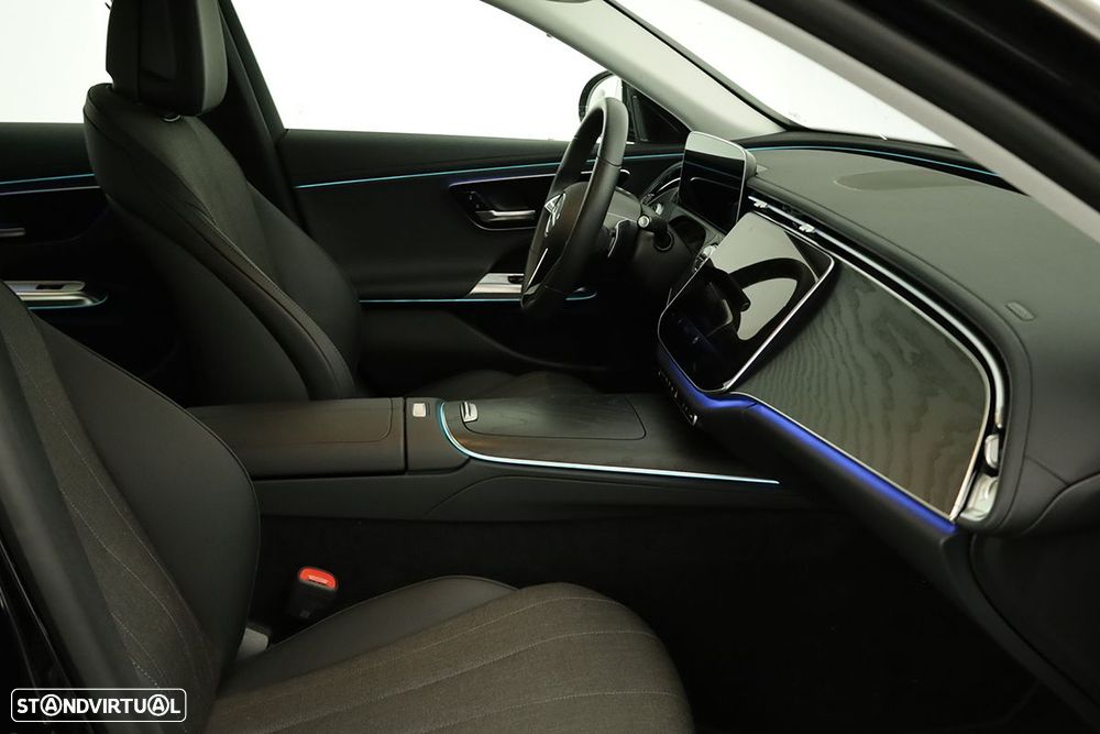 Mercedes-Benz E 300 de Avantgarde - 23