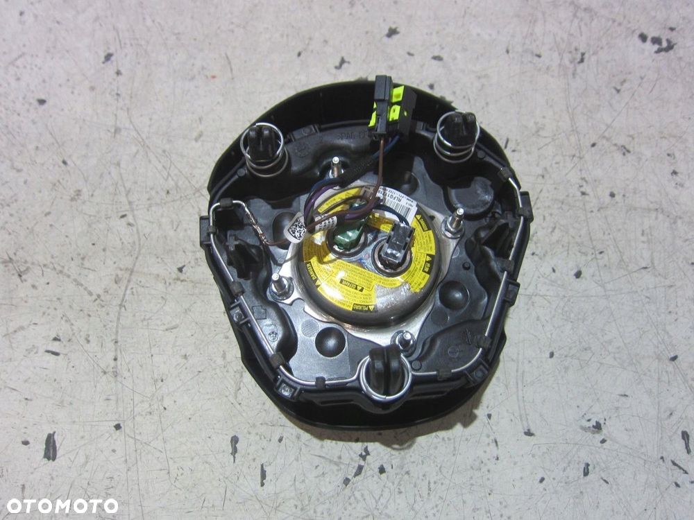BMW X1 F48 F45 F39 PODUSZKA KIEROWCY AIRBAG 6877541 USA ORYGINA 32306877541 - 6