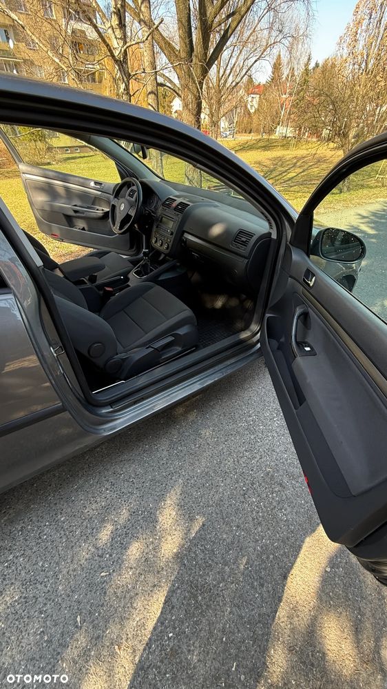 Volkswagen Golf 2.0 TDI 4Mot Comfortline - 24