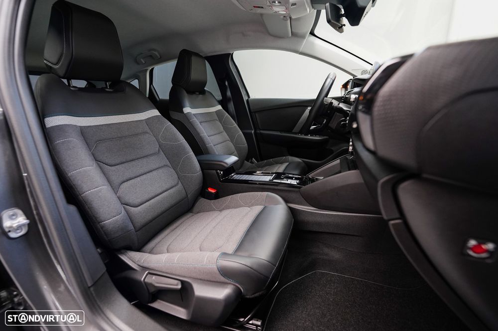 Citroën C4 1.2 PureTech Plus EAT8 - 4