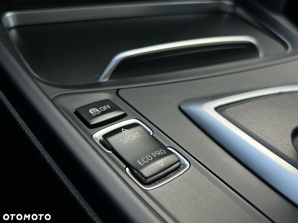 BMW 3GT 320d Sport-Aut Advantage - 29