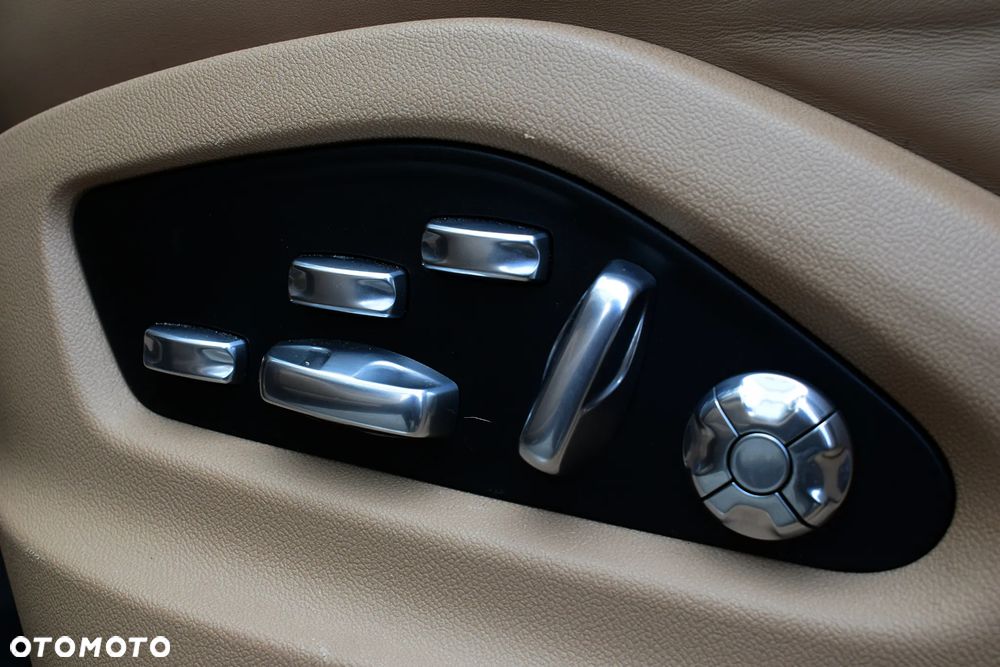 Porsche Cayenne Platinum Edition - 20