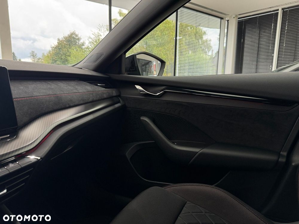 Skoda Octavia 1.4 TSI Plug-In Hybrid RS DSG - 25