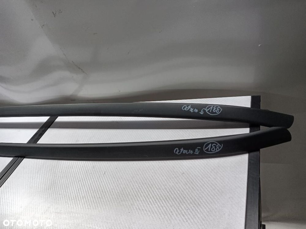 RELINGI DACHOWE SKODA OCTAVIA IV 5E7860025 - 5