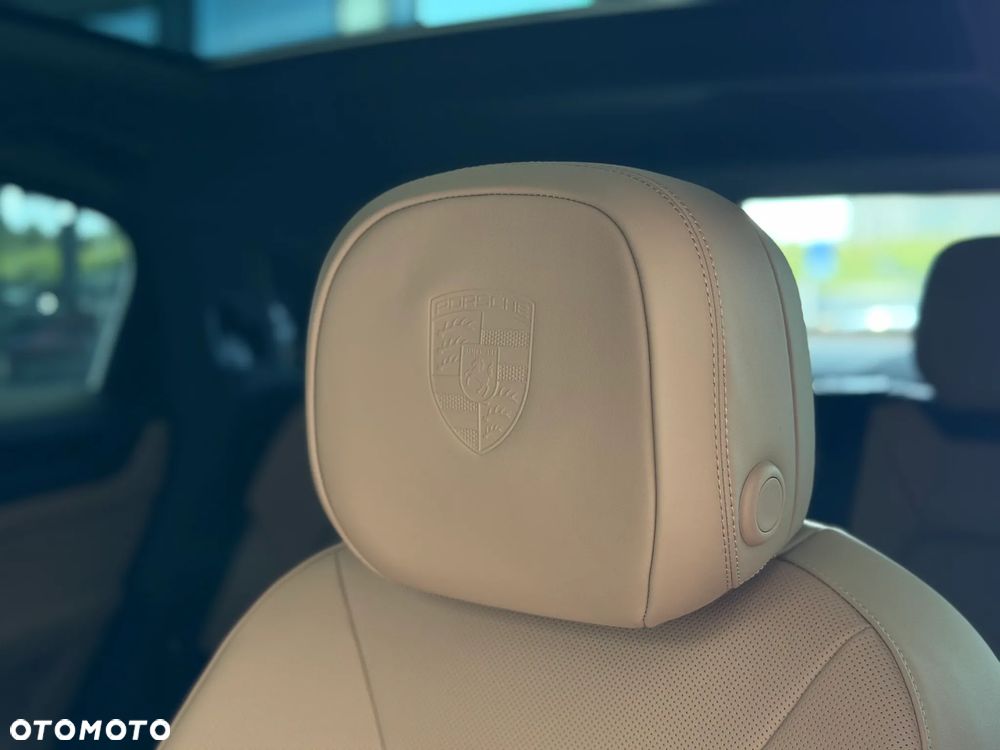Porsche Cayenne E-Hybrid PHEV Black Edition - 22