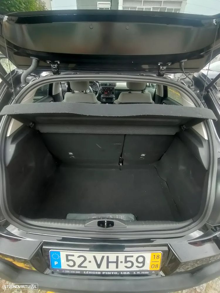 Citroën C3 1.2 PureTech Shine - 10