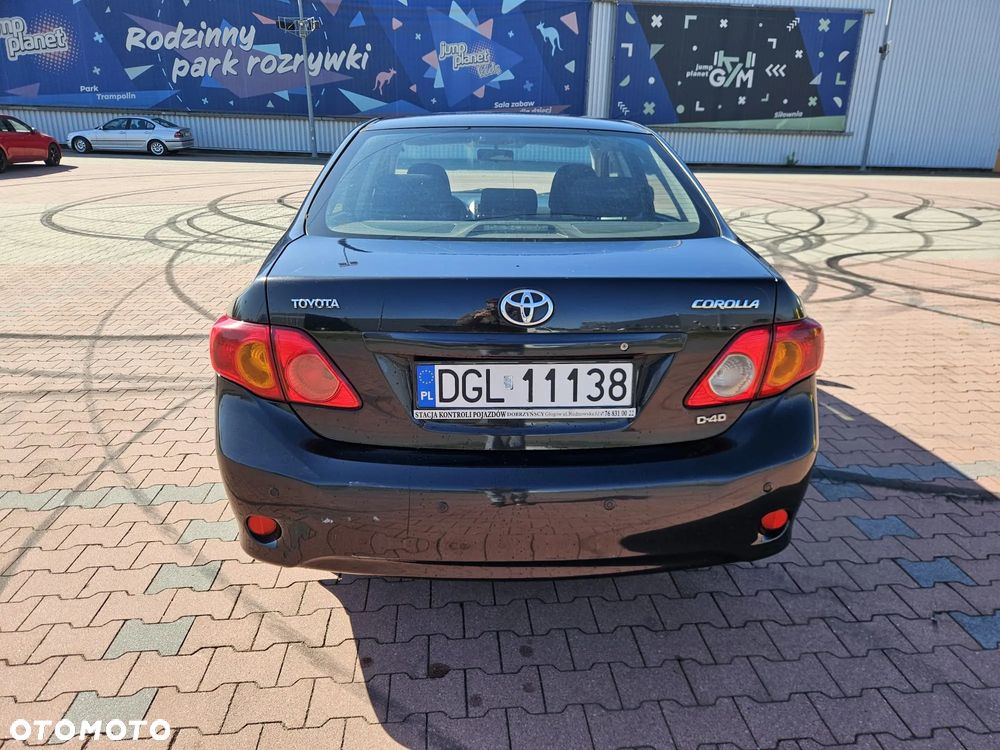 Toyota Corolla 1.4 D-4D Dynamic - 6