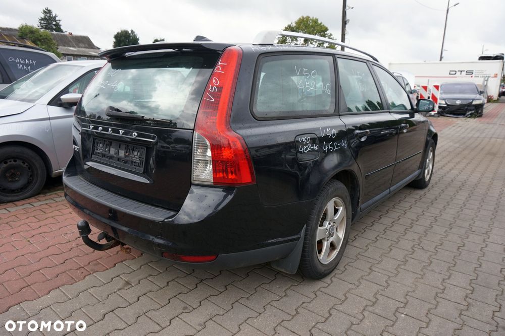 VOLVO V50 LIFT KOMBI 2007 452-46 1.6 D D4164T 109KM MTX75 CZARNY na części - 5