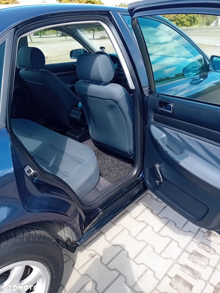 Audi A4 Limousine - 37